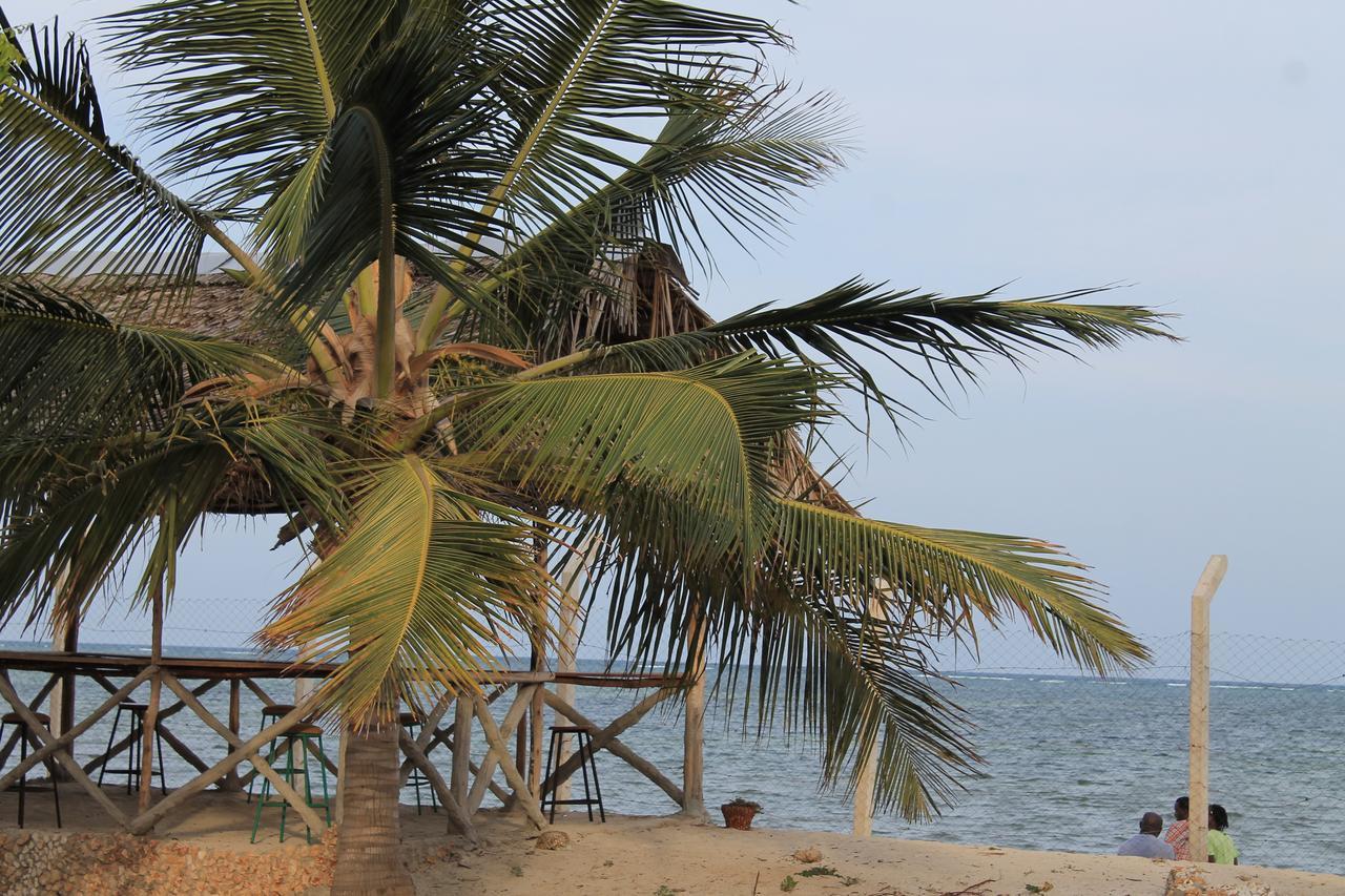 Oluwa Seun Beach Cottages, Mtwapa Mombasa Exterior photo